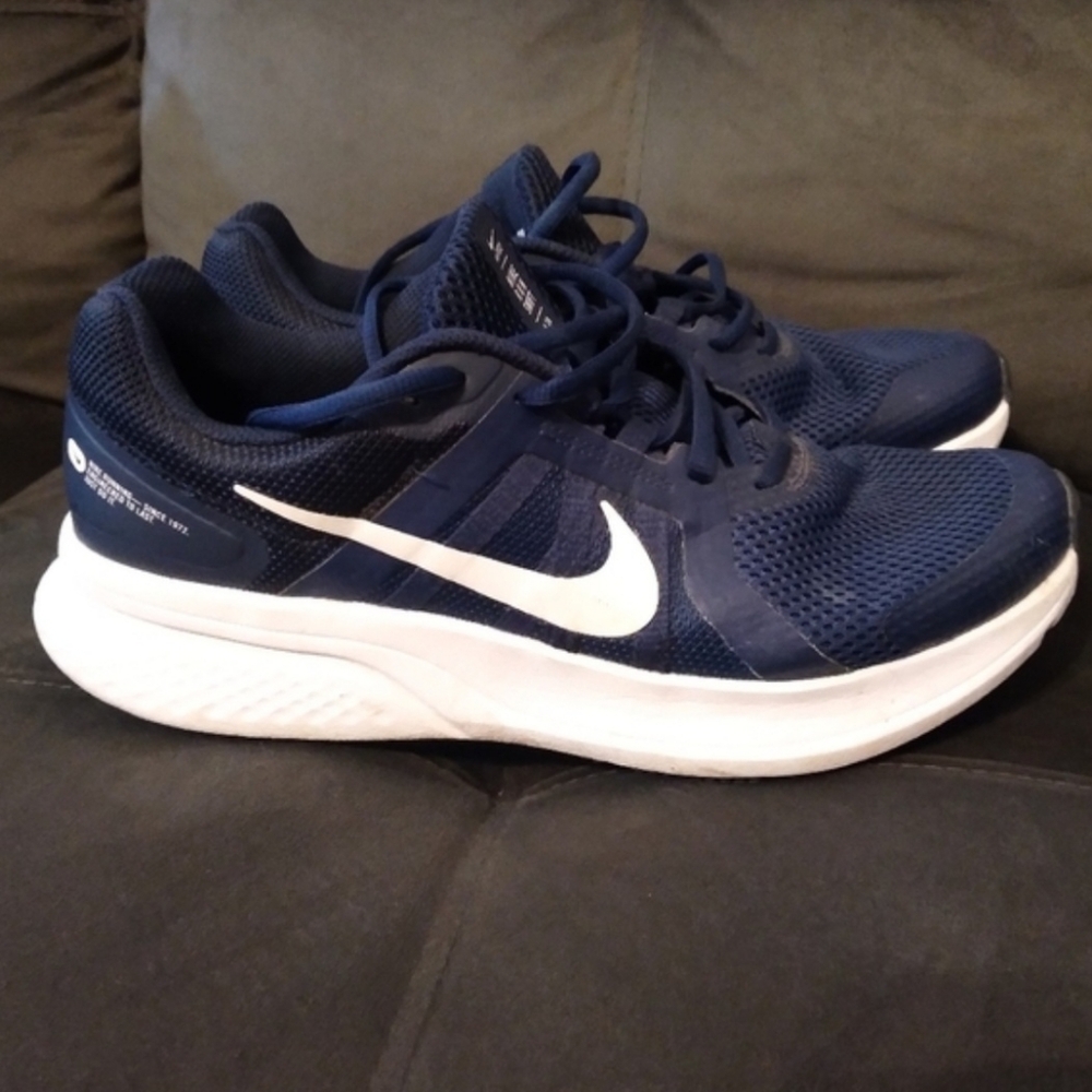 Nike Navy Blue Athletic Shoes